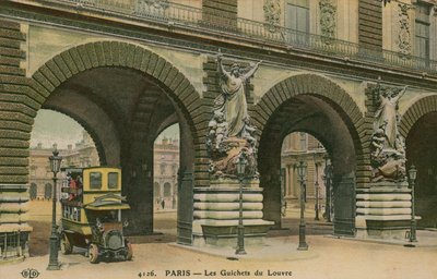 Poorten van het Louvre in Parijs, Frankrijk door French Photographer